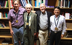 项目《原子尺度上“小分子机器”在固体表面的构筑与物性调控 》获得陈嘉庚数理科学奖。